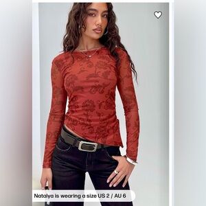 Princess Polly People Watching Long Sleeve Top Red Floral size 2 NWT